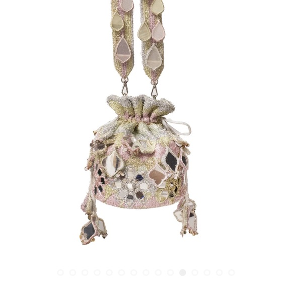 PRICE FIRM! EVARA bag Pink and Gold all over handwork embellishments with strap - Picture 10 of 17